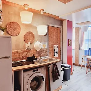  Albergue Mini In Portugal